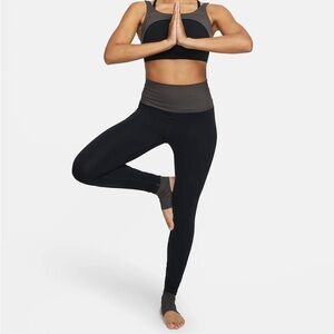 Nike Yoga Dri-FIT Luxe High Waisted 7/8 Color Block Leggings Footed NEW